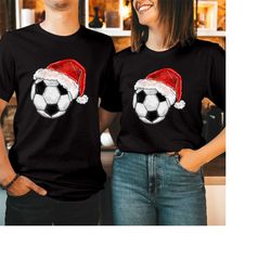 TSHIRT (5299) FOOTBALL SANTA Hat Christmas T-Shirt Sports Rudolph Reindeer Festival Gift Soccer Ball Elf Costume Xmas Fa