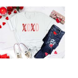 XOXO Sweatshirt, Valentine's Day Sweatshirt, Love Shirt, Womens Sweatshirt, Fun Valentine Sweatshirt, Galentine's Day, G