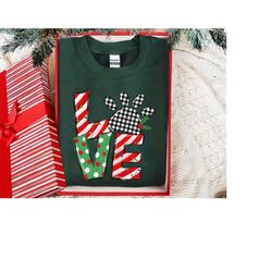 love christmas sweatshirt, santa sweatshirt, love christmas shirt, christmas lover gift, vintage santa sweatshirt, chris