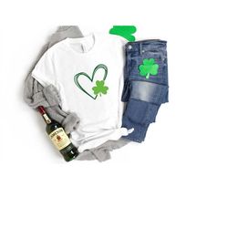 Shamrock Clover Shirt, Heart Clover Pullover, Irish Women Sweatshirt, Cute Irish Crewneck, Irish Girlfriend Gift, St Pat