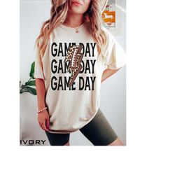 football game day shirt, football mom shirt, comfort colors tee, football shirts for women, football mama, football seas