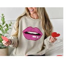 Retro Valentines Day Sweatshirts, Pixel Lips 80s Valentines Shirt Gift for Her, Women's Vintage Valentines Sweater, 80s-