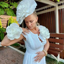 Bloom flower Headband Wedding Fascinator Hat, Jewelry for the bride 3 ROSES