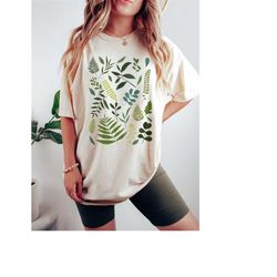 Boho Pressed Flowers Shirt, Trendy Wildflower TShirt, Botanical Leaf Comfort Colors T-Shirt, Cottagecore Floral Tee, Gar