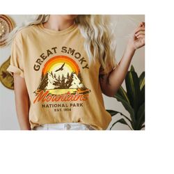 Great Smoky Mountains National Park Shirt, Retro Comfort Colors TShirt, Boho Trending Vintage Graphic Tee, Travel Advent