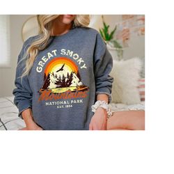 Great Smoky Mountains National Park Sweatshirt, Boho Hiking Shirt, Vintage Tennessee Shirt, Trendy Retro Aesthetic Adven