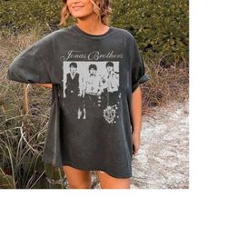 Comfort Colors Jonas Brothers Vintage T-Shirt, Jonas Five Albums One Night Tour Shirt, Jonas Brothers 2023 Tour Shirt, J