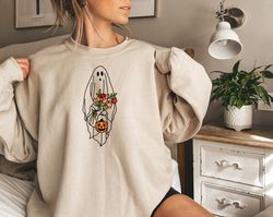 Vintage Halloween Sweatshirt, Ghost Halloween Shirt for Women, Fall Shirts,Halloween Sweater,Retro Floral Ghost Sweatshi