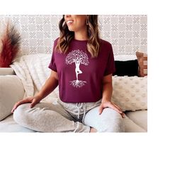 Tree of Life Yoga Shirt, Yoga T shirt, Yoga Teacher Gift, Yoga Lover Gift, Spiritual Shirt, Meditation T Shirts, Yoga Tr