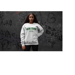 NEW YORK U.S.A - Athletic Sweatshirt | New York City T-Shirt, Women's Essentials, Aesthetic New York Tee, Unisex Graphic