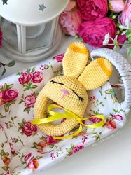 Crochet rattle, rattle bunny yellow , crochet ratte toy, baby toy, baby rattle toy, 6 month baby toy, crochet toy