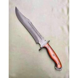 Traditional and charming hunting Bowie knives made of high-carbon steel, bushcraft knives,