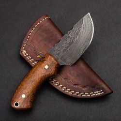 Colter Skinner Damascus Steel Knife, With Leather Sheath, Best Gift for Men's