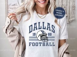 Dallas Cowboys Football Shirt Vintage T shirt Retro 80s NFL Trendy Tee Gifts for Dallas Cowboys Fans Mens Womens Tshirt