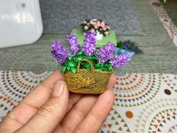 Basket with flowers for the dollhouse. 1:12.