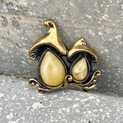 Mushroom's brooch, Brass and amber, Handmade jewelry