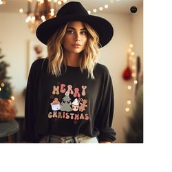 Retro Merry Christmas Santa Sweatshirt, Merry ChristmasT- Shirt, Vintage Merry Christmas Sweater, Retro Holiday Hoodie,