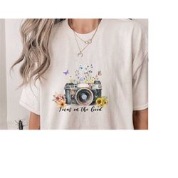 Boho Floral Shirt, Wildflower Vintage Sweatshirt, Wild Flowers Camera Sweater, Photographer Hoodie, Camera T-Shirt, Phot