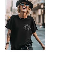 Vintage Boho Celestial Sun Shirt, Sunny Shirt, Boho Sun Tees, Sun Shirt, Vintage Shirt, Unisex Short Sleeve T-shirt