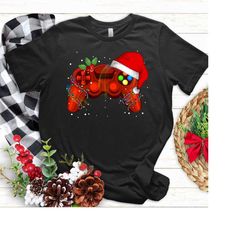 Video Game Controller Christmas Santa Hat Gamer Boys Girl T shirt,Christmas Video Game Merry Christmas Holiday Top Sweat