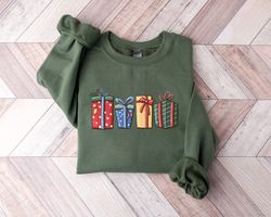 Christmas Sweatshirt, Christmas Sweater, Christmas Crewneck, Christmas Gift Sweatshirt, Holiday Sweaters for Women, Wint