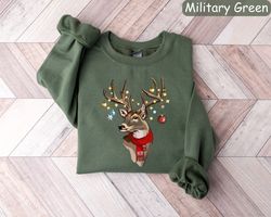Christmas Reindeer Sweatshirt, Retro Christmas Shirt, Womens Christmas Shirt, Holiday Sweaters, Christmas Gifts, Xmas Ts