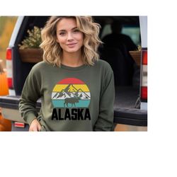 Alaska Sweatshirts, Cruise Vacation, Alaska Gifts, Alaska Retro Sunset Mountain Sweatshirt, Alaska Apparel, Alaska Trave