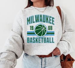 Milwaukee Basketball Sweatshirt, Trendy Vintage Style Crewneck, Milwaukee Crewneck, NBA Basketball Sweatshirt, Milwaukee
