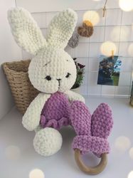 Knitted hare toy with a rattle, knitted rabbit, bunny rattle, handmade bunny, amigurumi, children's toy rabbit