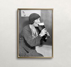 woman drinking beer, black and white art, vintage wall art, beer lover print, bar wall decor, vintage beer, digital down