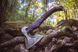 custom handmade carbon steel viking hatchet tomahawk camping hunting axe