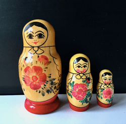 Matryoshka Babushka 3 Piece Russian Doll | Old Vintage Wooden Dolls | Vintage SSSR 1990s.