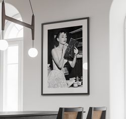 Audrey Hepburn Makeup Poster, Black and White Fashion Art, Audrey Hepburn Print, Old Hollywood Decor, Feminist Print, Vi