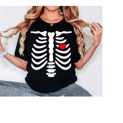 Valentines Day Shirt, Heart Shirt,Skeleton Shirt, Skeleton Heart ,Graphic Shirt,Skeleton Heart Shirt,Funny Halloween Tee