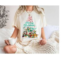 Vintage Merry Christmas Mickey And Friends Shirt, Disney Christmas Shirt, Disneyland Christmas, Mickey Christmas Party M