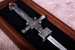 Godric Gryffindor Sword - Harry Potter - Official - The Noble Collection