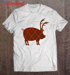 Christmas In August Reindeer Classic T-Shirt, Men Christmas Shirts Family  Wear Love, Share Beauty