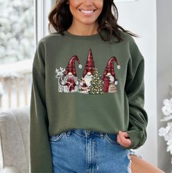 Christmas Gnomes SweatShirt , Merry Christmas SweatShirt , Buffalo Plaid Gnomes, Cute Gnomes SweatShirt , Christmas Gift