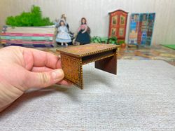 coffee table for a dollhouse. 1:12. miniature dollhouse.