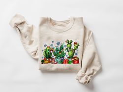 Christmas Cactus sweater, Festive Plant Mom Christmas sweatshirt, Christmas Plant Mom Gift, Cactus With Lights,Christmas