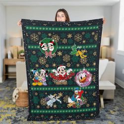 vintage mickey and friends christmas blanket, disney trip soft cozy sherpa fleece blanket, family christmas party home d