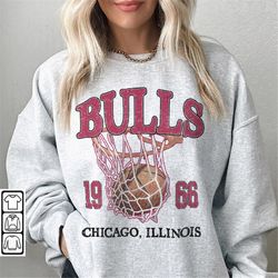 chicago basketball vintage shirt, bulls 90s basketball graphic tee, retro for women and men basketball fan 2609tp