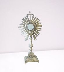 Religious CHALICE mostrance for wafer mass bread in SILVER 800 Minerva and GOLD plated chiseled Original Made in France