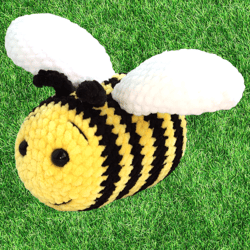 Stuffed Bee Soft bumblebee Amigurumi bee Bee plush crochet