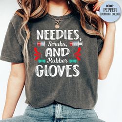 Phlebotomist Shirt Needles Scrubs And Rubber Gloves Funny Phlebotomy Gift For Women Unisex T-Shirt