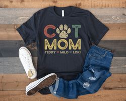 Cat Mom Shirt with Cat Names, Personalized Gift for Cat Mom, Custom Cat Mama Shirt with Pet Names, Cat Owner Shirt, Cat