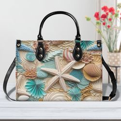 Seashell Design Purse, Ocean-Inspired Handbag, Coastal Chic Fashion Accessory, Elegant Seashell Purse