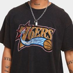 retro vintage philadelphia 76ers shirt nba basketball graphic tee philadelphia 76ers fan gift