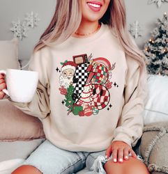 Retro Christmas Sweatshirt, Vintage Santa Claus Sweatshirt, Merry Christmas Sweater, Christmas Tree Hoodie, Funny Christ