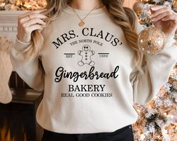 Mrs Claus Gingerbread Christmas Sweatshirt, Bakery Christmas Shirt, Funny Christmas Gift, Christmas Sweatshirt, Retro Ch